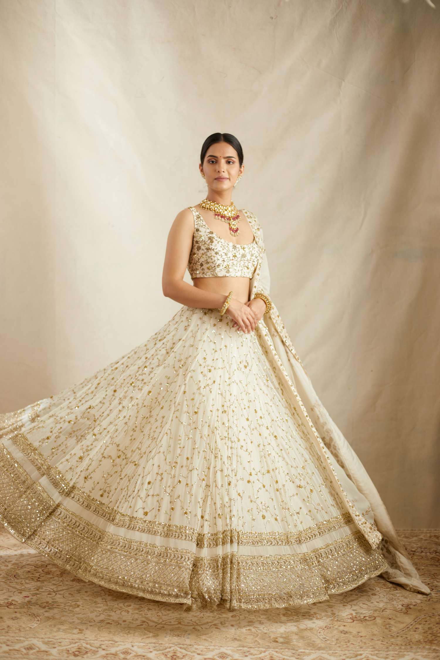 Ria Collections NZ - Beautiful White Lehenga Choli in Gold work 💕💕 Pure  Soft Net with Sequence Embroidery work Blouse: Pure Raw Silk Dupatta: Soft  Net with Gota border $185.00 NZD Size