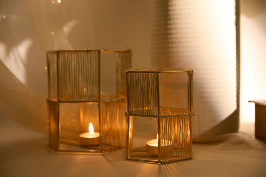 Gold Jar Candle Décor