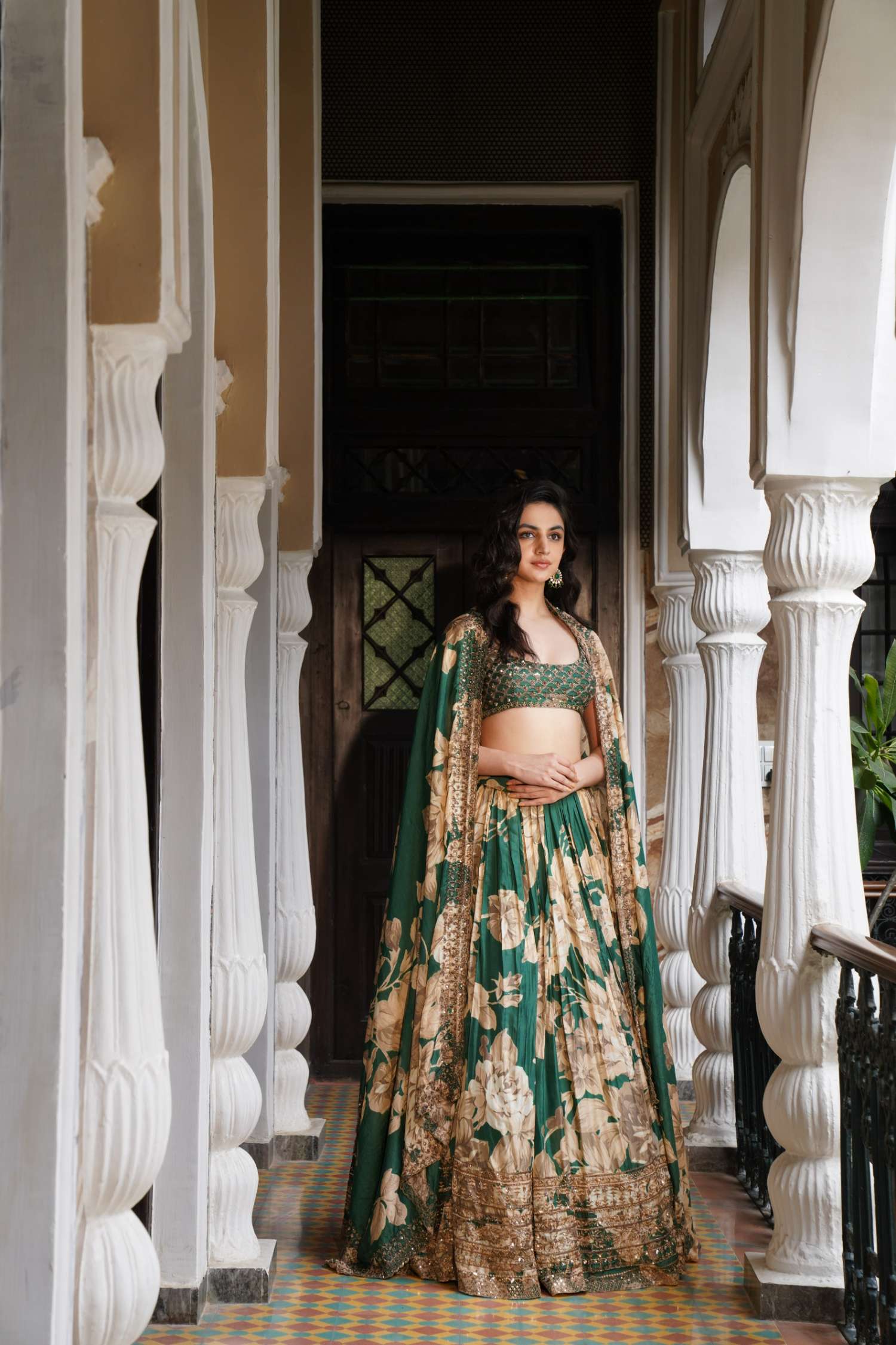 Green and Gold Heavy Embroidered Lehenga - Indian Heavy Anarkali Lehenga  Gowns Sharara Sarees Pakistani Dresses in USA/UK/Canada/UAE - IndiaBoulevard